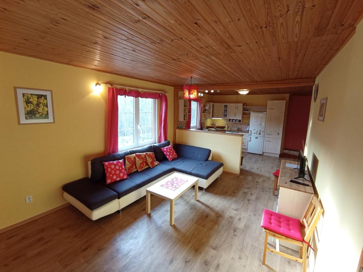 Bydlinska Zahradka Tesikov Villa Sternberk Luaran gambar